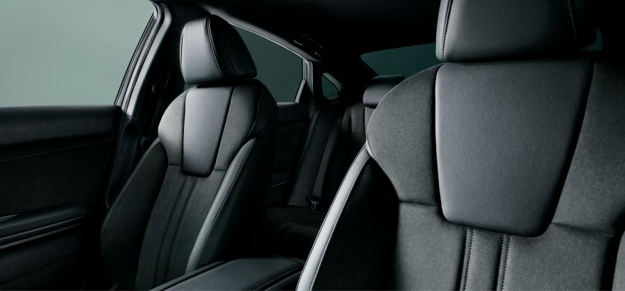 Интерьер Honda Insight Hybrid EX Black Style 2018 года  (JP) (фото 18 из 20)